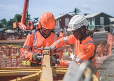 Reportage pour le Minorange de Bouygues construction avec Colas Mayotte et ETPC Mayotte
