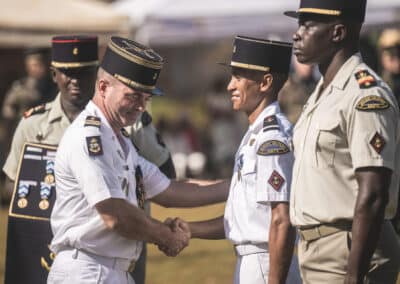Première PAD pour Frédéric Poisot, Préfet de Mayotte avec le RSMA de Mayotte et en présence du maire de la commune d'Acoua