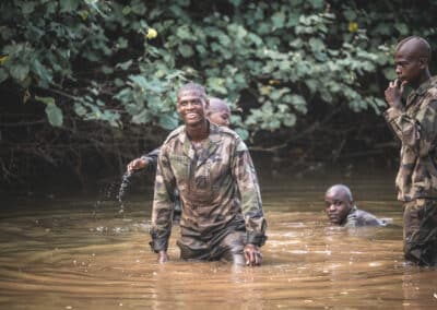 Le Parcours Nature est un passage du parcours des jeunes volontaires du Service Militaire Adapté de Mayotte pendant leur instruction militaire. - eight - photographe Mayotte