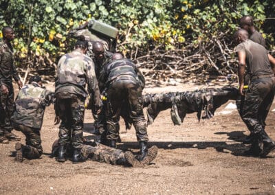 Le Parcours Nature est un passage du parcours des jeunes volontaires du Service Militaire Adapté de Mayotte pendant leur instruction militaire. - eight - photographe Mayotte