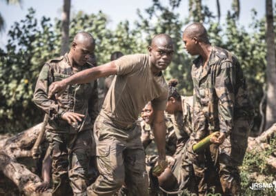 Le Parcours Nature est un passage du parcours des jeunes volontaires du Service Militaire Adapté de Mayotte pendant leur instruction militaire. - eight - photographe Mayotte