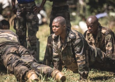 Le Parcours Nature est un passage du parcours des jeunes volontaires du Service Militaire Adapté de Mayotte pendant leur instruction militaire. - eight - photographe Mayotte