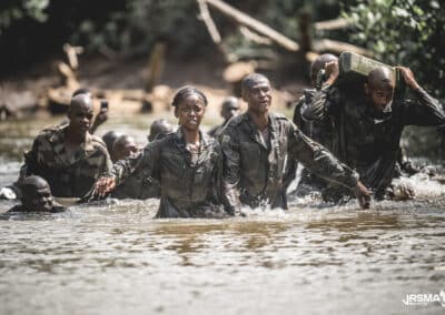 Le Parcours Nature est un passage du parcours des jeunes volontaires du Service Militaire Adapté de Mayotte pendant leur instruction militaire. - eight - photographe Mayotte