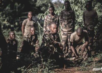 Le Parcours Nature est un passage du parcours des jeunes volontaires du Service Militaire Adapté de Mayotte pendant leur instruction militaire. - eight - photographe Mayotte