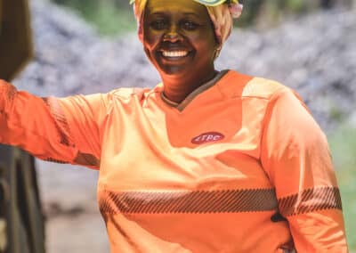 Reportage pour le Minorange de Bouygues construction avec Colas Mayotte et ETPC Mayotte