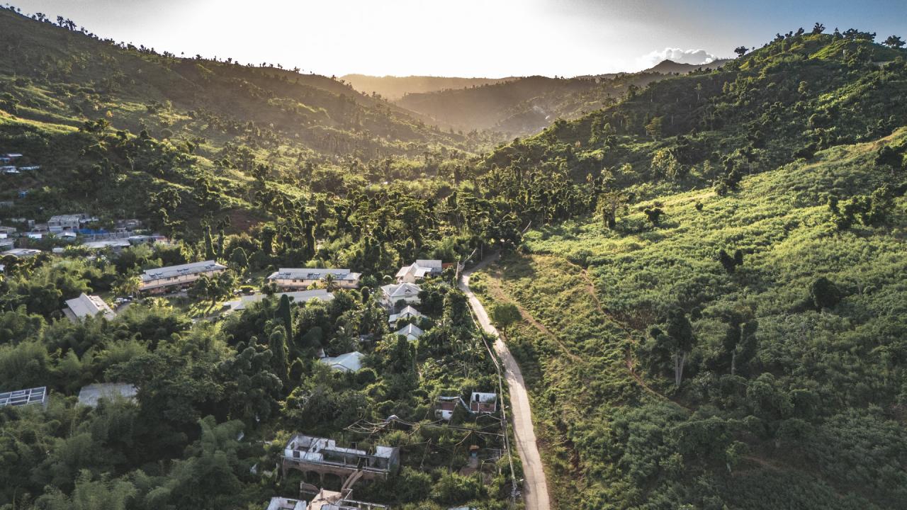 Vue de drone de la Vallée de la rivière Kwalé à Tsoundzou 1, Mayotte - Eight / 2026