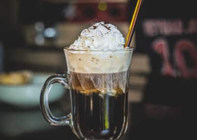 Le Kalyz, Resto-café Culturel à Pamandzi, Mayotte
